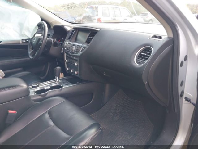 5N1DR2MM5HC651789 Nissan Pathfinder Sl