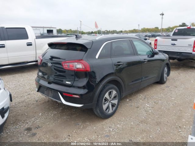 KNDCB3LC9J5108314 KIA NIRO LX