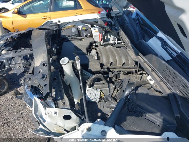Chevrolet Silverado 1500 Lt 2018 3GCUKREC8JG360150 Image 10