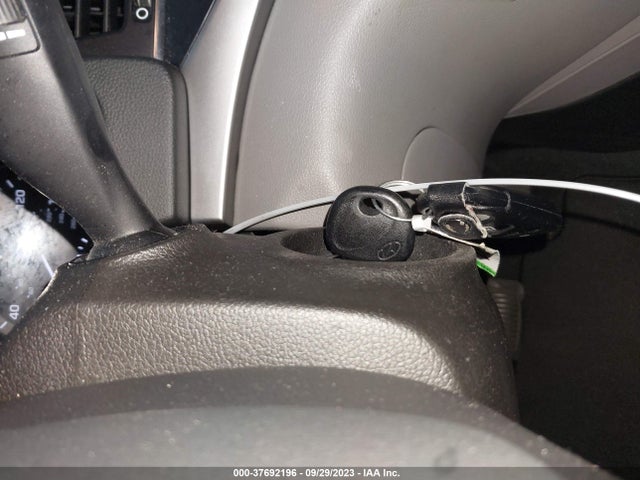 2018 HYUNDAI ELANTRA SEL VIN: 5NPD84LF9JH375519