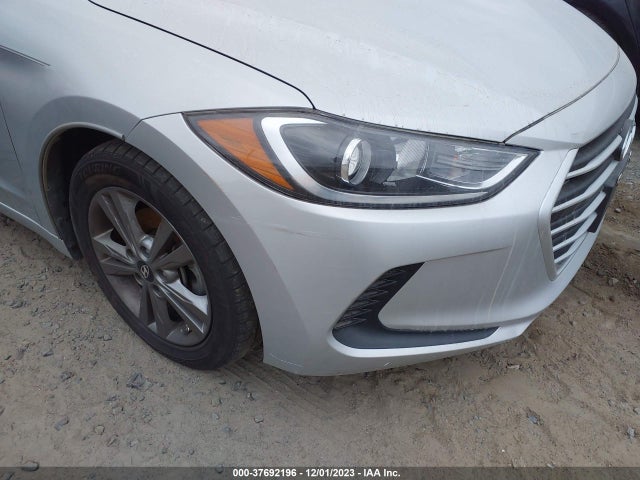 2018 HYUNDAI ELANTRA SEL VIN: 5NPD84LF9JH375519