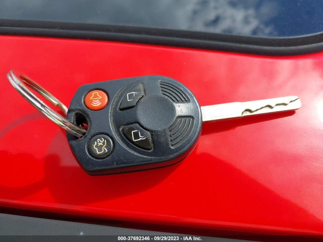 2015 FORD FOCUS SE VIN: 1FADP3F29FL263723