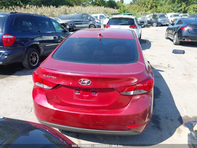 Hyundai ELANTRA SE 2015 5NPDH4AE9FH568237 Image 16