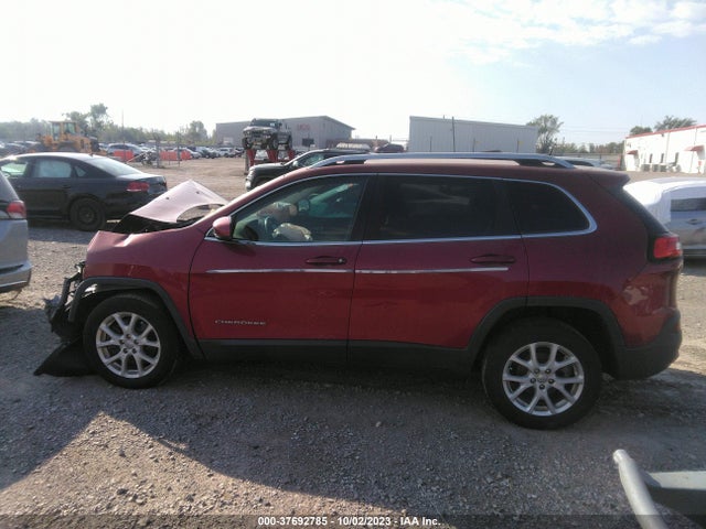 2017 JEEP CHEROKEE LATITUDE FWD VIN: 1C4PJLCB8HW596381