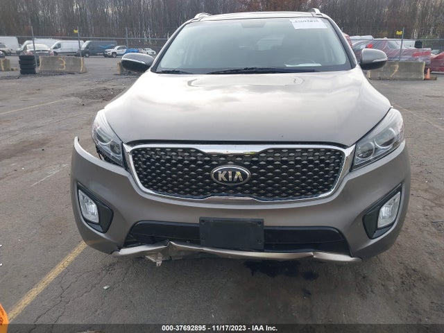 2016 KIA SORENTO SX VIN: 5XYPKDA57GG111997