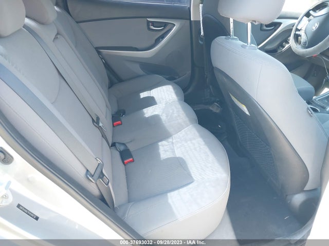2015 HYUNDAI ELANTRA SE VIN: 5NPDH4AE7FH549136