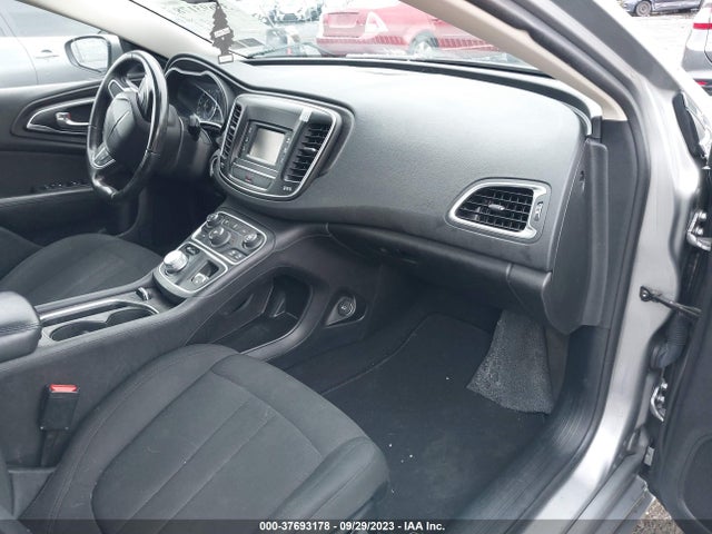 1C3CCCFB6GN194775 Chrysler 200 Touring