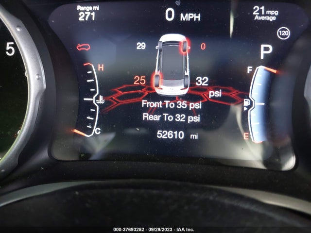 2019 JEEP COMPASS LATITUDE W/SUN/WHEEL PKG VIN: 3C4NJCBB4KT743897