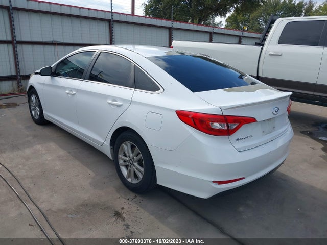 2015 HYUNDAI SONATA 2.4L SE VIN: 5NPE24AF1FH138538