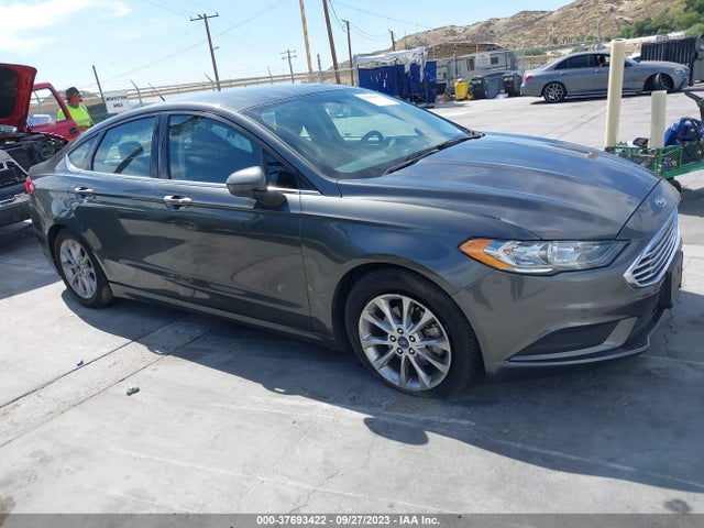 2017 FORD FUSION SE VIN: 3FA6P0HD6HR313472
