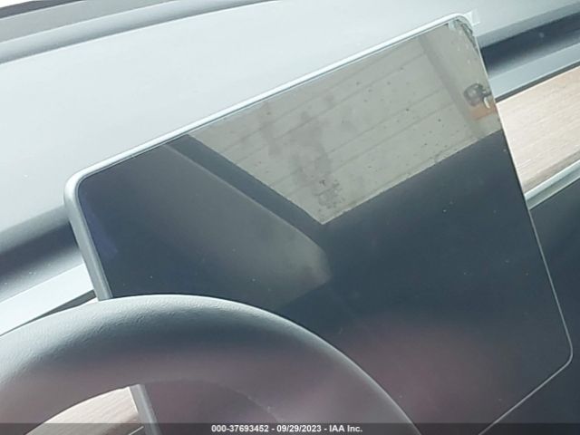 5YJ3E1EA6NF330756 Tesla MODEL 3