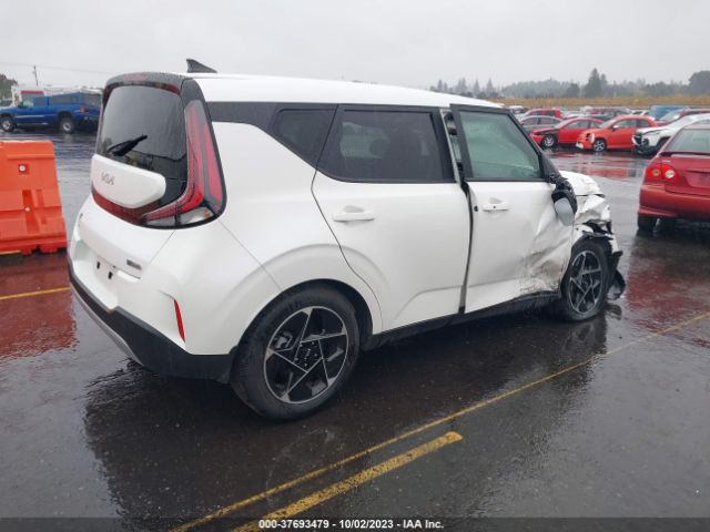 KNDJ33AU8P7860213 KIA SOUL EX