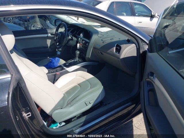 Aukcja sprzedaży 2011 Audi A5 2.0t Premium Plus, vin: WAULFAFR9BA032348, numer aukcji: 37693641