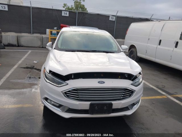 3FA6P0SU7HR329592 Ford Fusion Energi Titanium/platinum