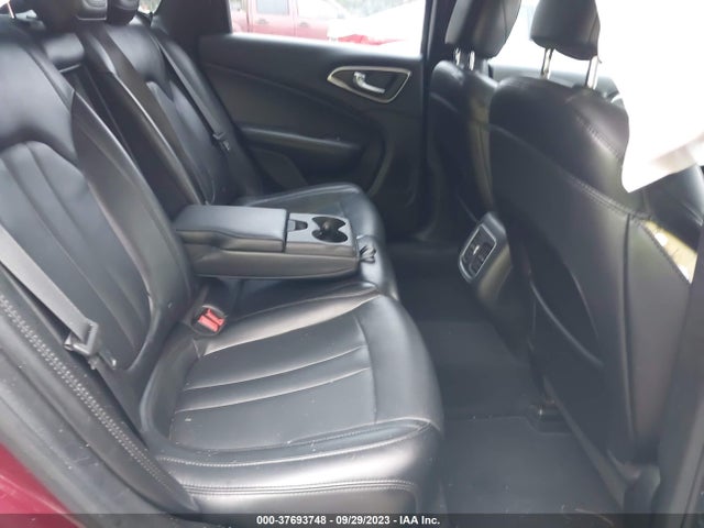 Chrysler 200 C 2015 1C3CCCCG7FN526351 Image 8