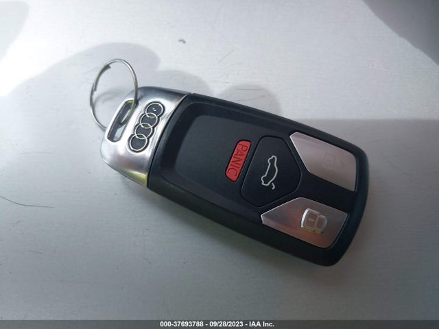 WA1VAAF77KD013637 Audi Q7 Prestige