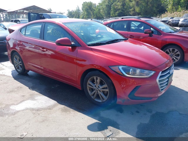 2018 5NPD84LF6JH391015 main image