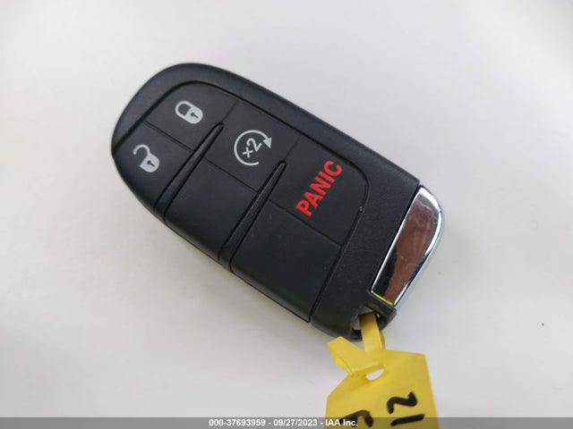 Jeep Renegade Latitude 2017 ZACCJBBB4HPF25203 Image 3