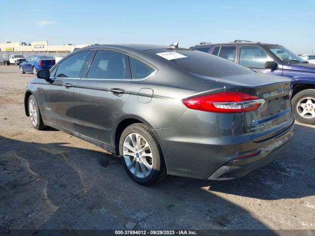3FA6P0LUXKR283682 Ford Fusion Hybrid Se