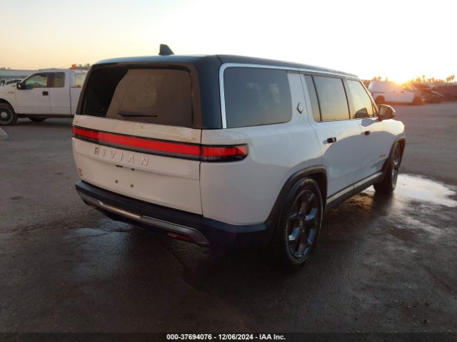 7PDSGABA3PN012049 Rivian R1s Adventure