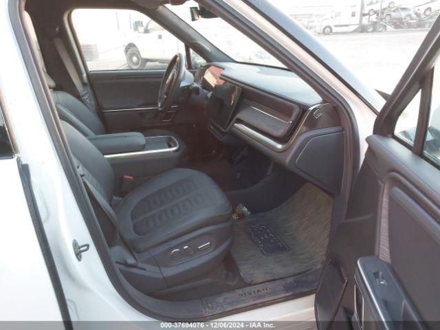 7PDSGABA3PN012049 Rivian R1s Adventure