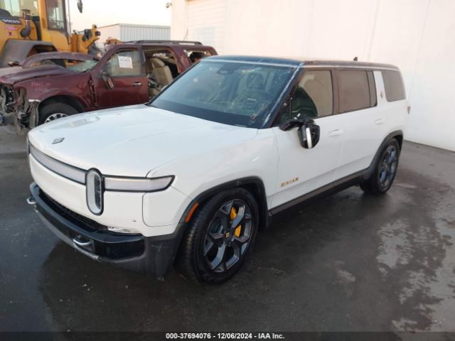 7PDSGABA3PN012049 Rivian R1s Adventure