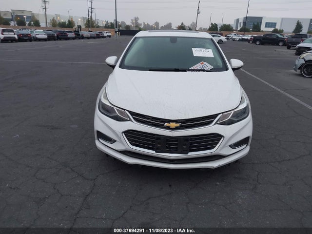 Chevrolet Cruze Premier 2018 1G1BF5SM4J7211966 Image 12