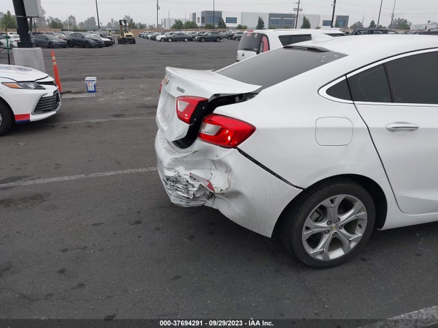 Chevrolet Cruze Premier 2018 1G1BF5SM4J7211966 Image 6