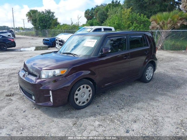 JTLZE4FE1FJ078121 Scion XB