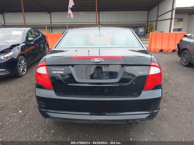 2012 FORD FUSION S VIN: 3FAHP0GA2CR124004