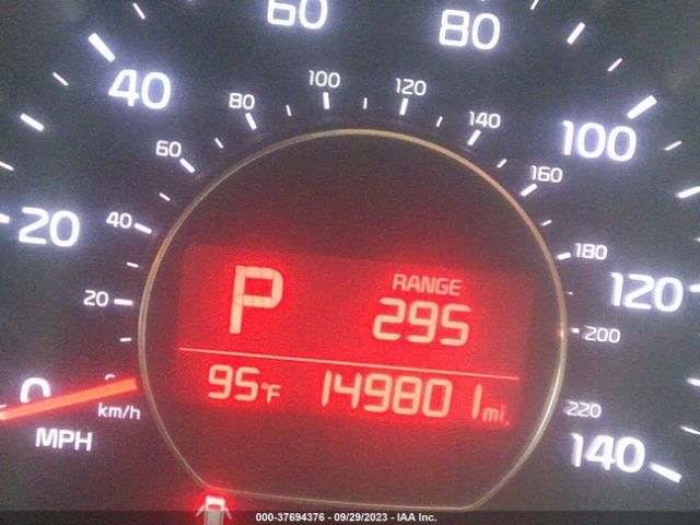 KNDJN2A24E7049301 KIA Soul Base