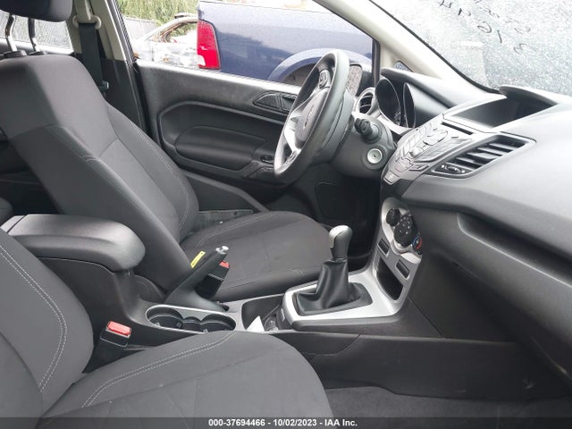 Ford FIESTA SE 2019 3FADP4EJXKM121940 Image 5