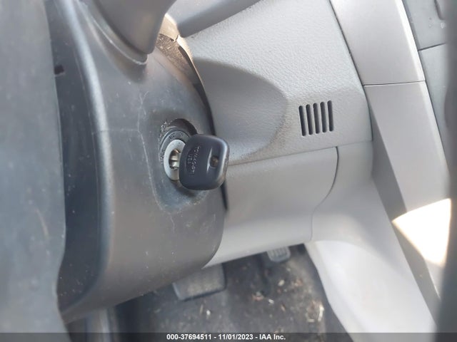 37694511 :رقم المزاد ، JTDBU4EE6B9139931 vin ، 2011 Toyota Corolla Le مزاد بيع