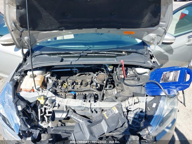 Ford FOCUS SE 2015 1FADP3K29FL380966 Image 10
