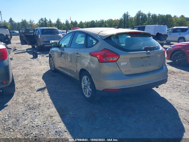 Ford FOCUS SE 2015 1FADP3K29FL380966 Image 3