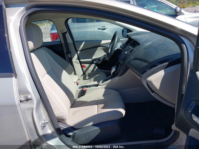 Ford FOCUS SE 2015 1FADP3K29FL380966 Image 5