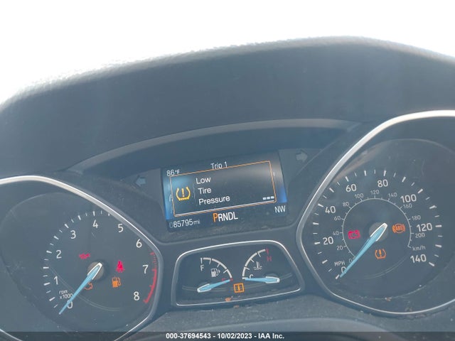 Ford FOCUS SE 2015 1FADP3K29FL380966 Image 7