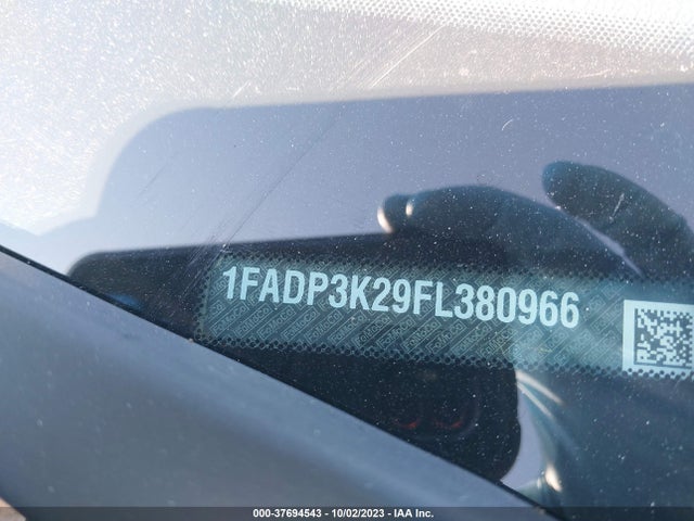 Ford FOCUS SE 2015 1FADP3K29FL380966 Image 9