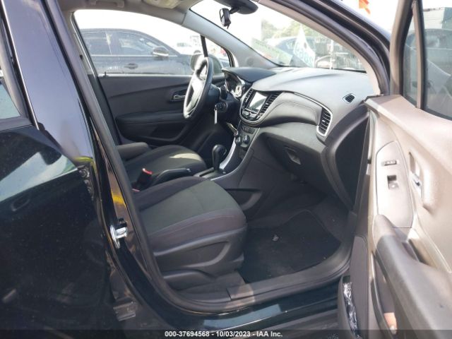 3GNCJKSB1JL310142 Chevrolet TRAX LS