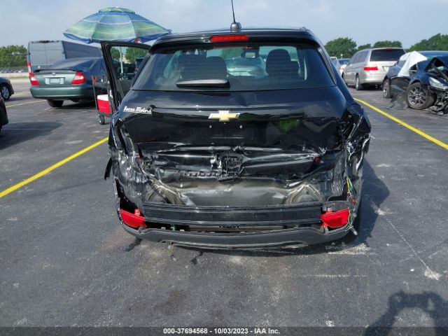 3GNCJKSB1JL310142 Chevrolet TRAX LS