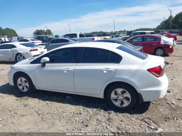 19XFB2F54EE063622 Honda Civic Sedan Lx