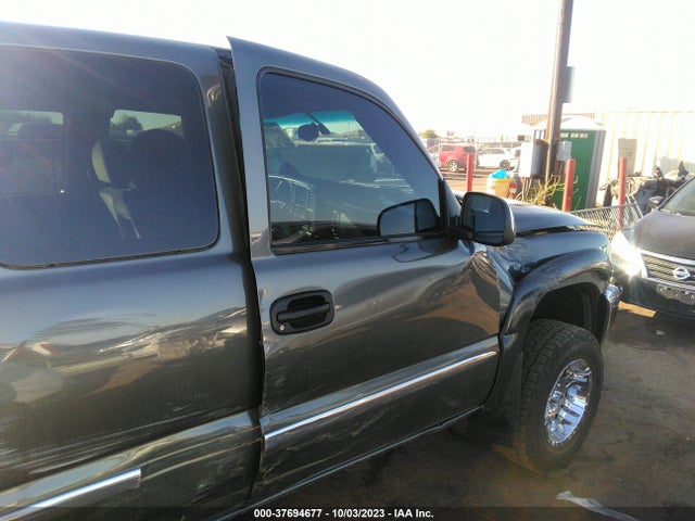 2002 GMC SIERRA 1500 SLE VIN: 2GTEK19T921208324