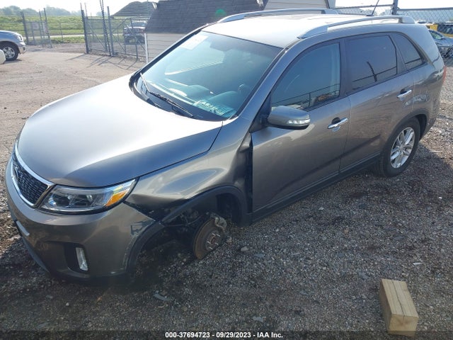 2015 KIA SORENTO LX VIN: 5XYKT4A69FG620620