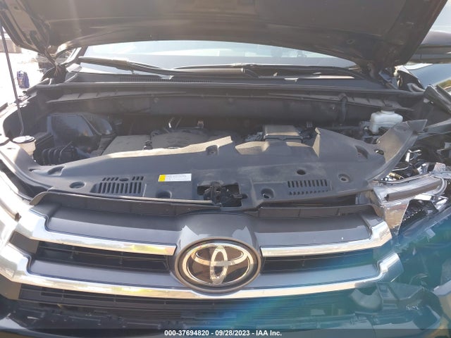 Toyota Highlander Limited 2019 5TDDZRFH0KS728135 Image 10