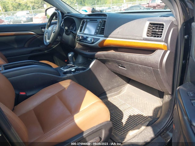 Toyota Highlander Limited 2019 5TDDZRFH0KS728135 Image 5