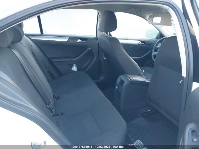 3VWD17AJ8FM292658 Volkswagen Jetta Sedan 1.8t Se