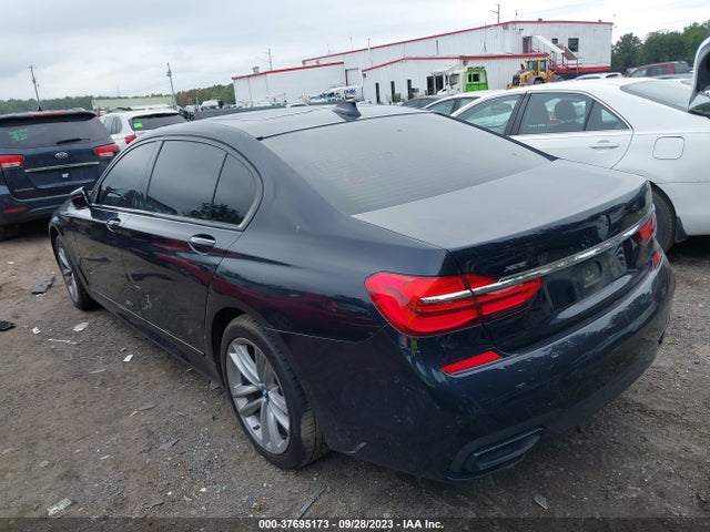 WBA7F2C5XHG421448 BMW 750i