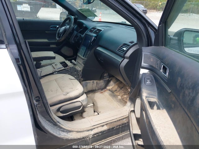 Ford UTILITY POLICE 2016 1FM5K8AR2GGA72374 Image 5