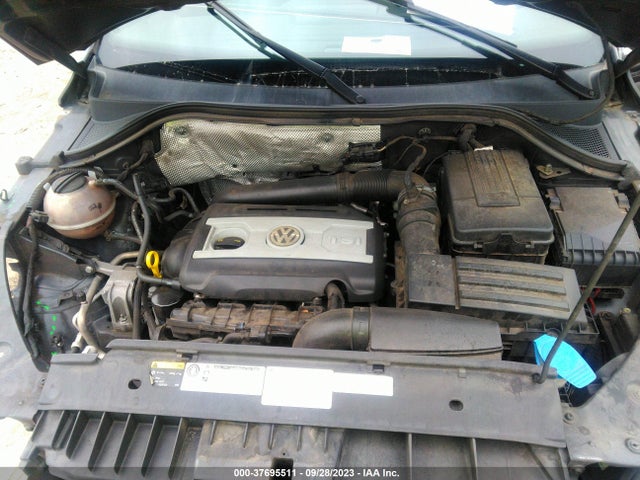 WVGAV7AX4GW052678 Volkswagen Tiguan R-line
