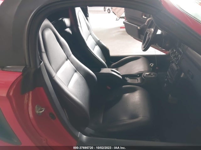 2002 TOYOTA MR2 SPYDER VIN: JTDFR320520051592